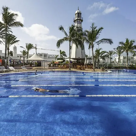 Orange Volcano Apartment, Free Access To The Fariones Sports Center * Puerto del Carmen (Lanzarote)